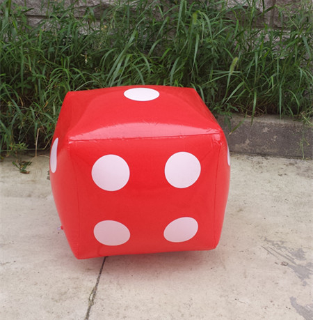 PVC kocka – jobb szögű, hatszögletű, alkalmas edzőberendezésekhez és sakk-kártyás játékokhoz.