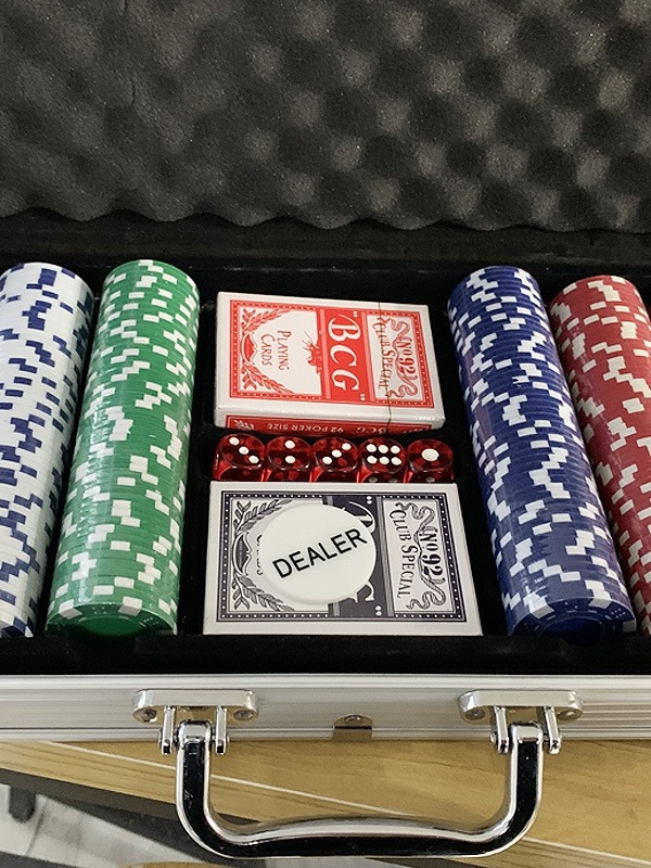 Set pokerskih čipova Ronda, model JEAO-HG-02, materijal: Drugo
