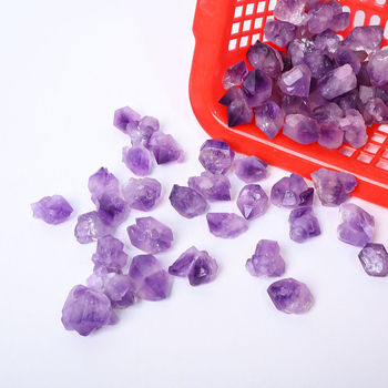 Ametistni kristal — sirovi kamen za aromaterapiju i dekoraciju — Brand Chuse, Broj proizvoda CSHH--20251222, Moderni minimalistički stil, Sirovi kamen kristal