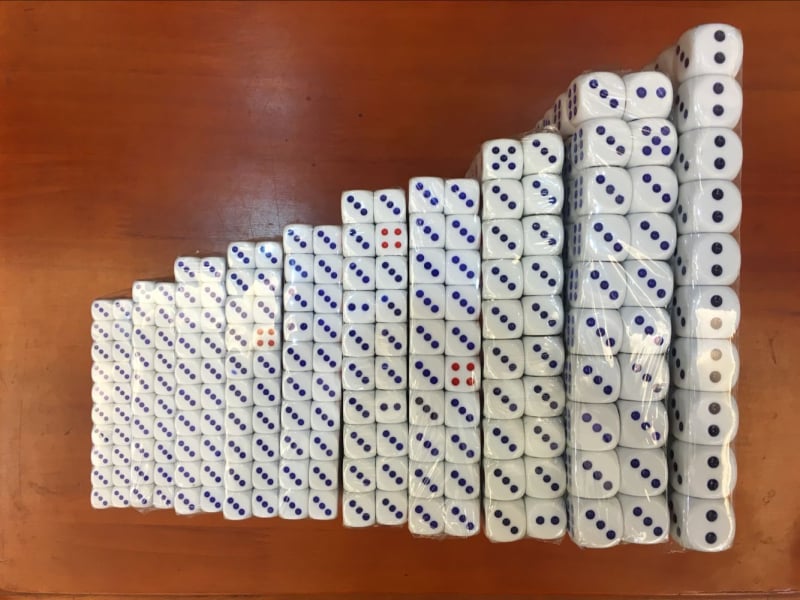 Dongxuan akrilne kockice, fillet stil, drugi model, pakiranje 10 000 kom