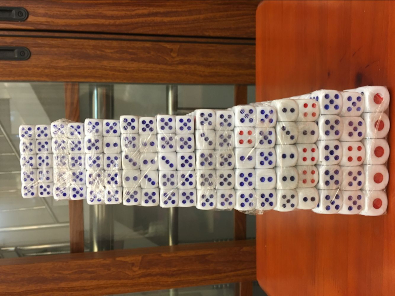 Dongxuan akrilne kockice, fillet stil, drugi model, pakiranje 10 000 kom