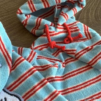 Kutyáknak és macskáknak kapucnis pulóver — textil anyag, Jiamei pet márka, háziállat ruházat, laza stílus