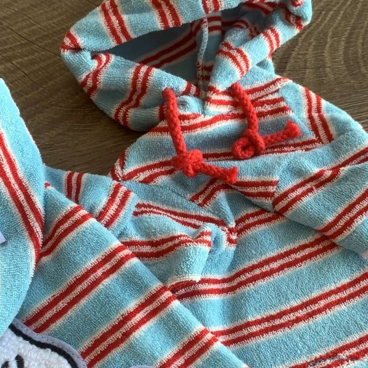 Kutyáknak és macskáknak kapucnis pulóver — textil anyag, Jiamei pet márka, háziállat ruházat, laza stílus