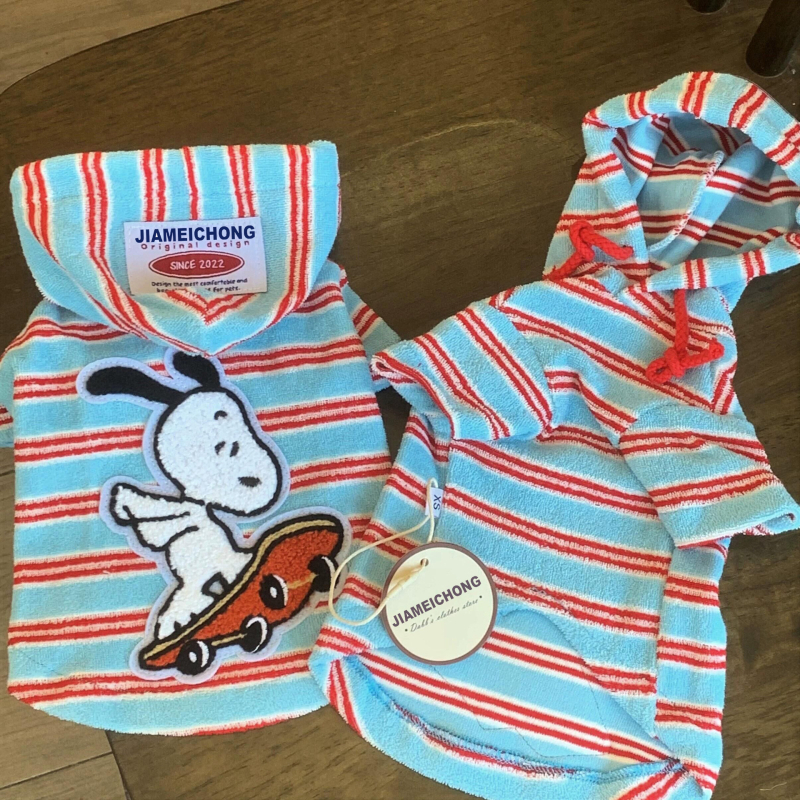 Kutyáknak és macskáknak kapucnis pulóver — textil anyag, Jiamei pet márka, háziállat ruházat, laza stílus