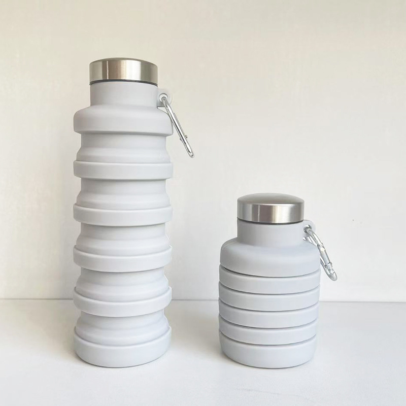 Bayzon Sticlă de apă sport cu capac retractabil și pliabil – pentru activități în aer liber; imprimare logo disponibilă; personalizare posibilă; plastic PP