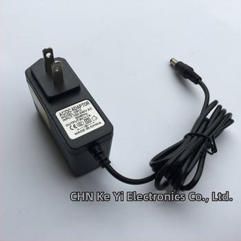 Napájanie pre pedál gitarových efektov, výstup 9V, 1A, 12W, prepínaný režim, vstup 100-240V