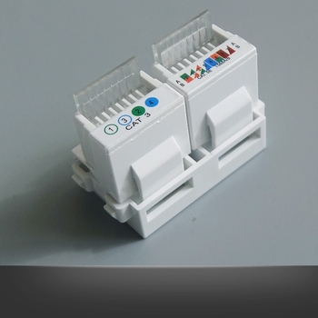 PZ 128-typ dvojportovej siete a telefónneho modulu — nástenný panel s spojovacou skrinkou a zásuvkou