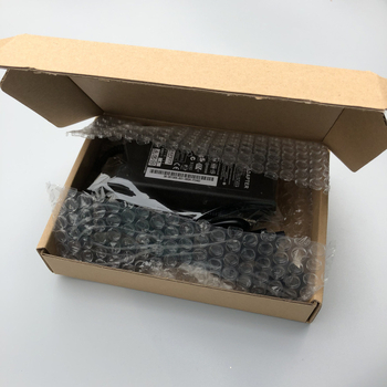 Lenovo ThinkPad зарядно за лаптоп превключващ захранващ блок 90W, 9V, 2A, вход 100-240V