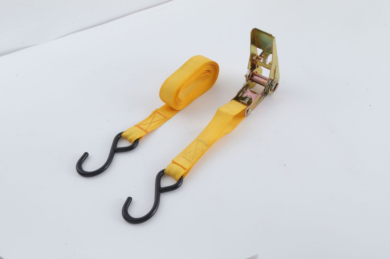 4 darab rögzítő heveder ratchet mechanizmussal, teherbírás 800 kg, Márka: Tensioner