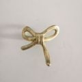 Namještaj ručica Bow-shaped od Brass, kovano, polirani završni premaz glazure, moderni minimalistički stil