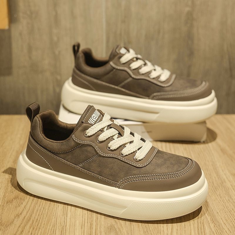 Unisex tenisice — gornji dio od mikrovlaknast kože, niski pet 1–3 cm, đon od pjene i gume, injekcijski oblikovan đon, vezanje šnurkama