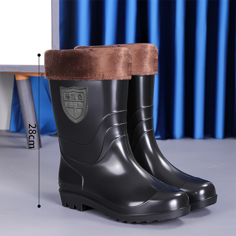 Magas szárú munkás esőcsizma, PVC felsőrész, műanyag talp, vízálló és meleg, hálós bélés