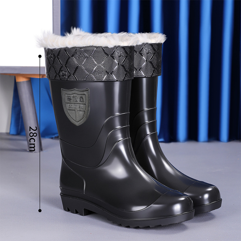 Magas szárú munkás esőcsizma, PVC felsőrész, műanyag talp, vízálló és meleg, hálós bélés