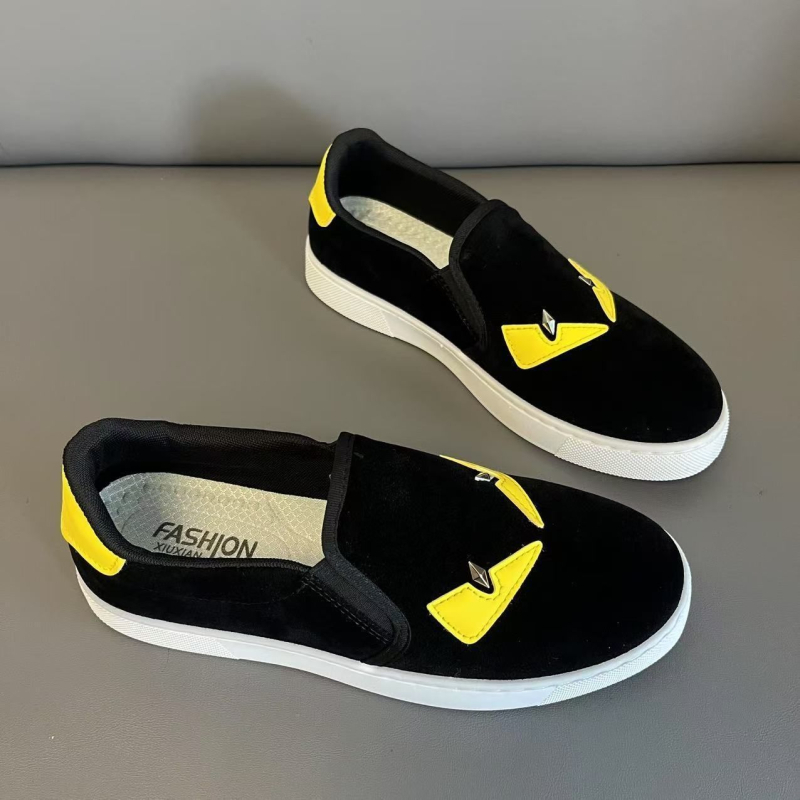 Casual tenisice Little Monster s motívom, slip-on sa elastikom; gornji dio od prvog sloja kože, EVA ulošak, mrežasti podstavak, gumeni đon, injekijski oblikovan đon; prozračan, lagan, protuklizan