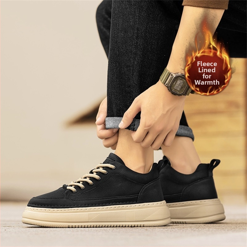 Muške tenisice s gornjim dijelom od super vlakna, unutrašnjost od umjetnog kratkog pliša, okrugli nos, vezanje, niski kroj