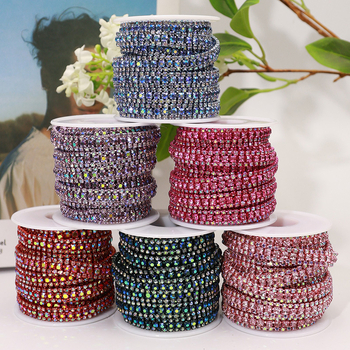 Troredna kandžasta lanac s rhinestones na elektroplatiranom metalu – dodatak za DIY nakit