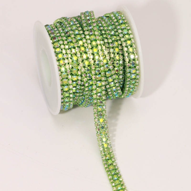 Troredna kandžasta lanac s rhinestones na elektroplatiranom metalu – dodatak za DIY nakit