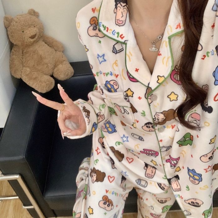 Pidzama set od coral fleece, cardigan s reverom, dugi rukavi i duga hlača, pogodno za nošenje izvan kuće zima 2025