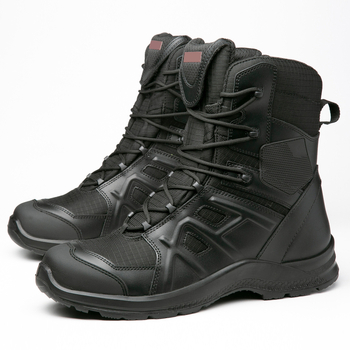 Ghete înalte de teren, talpă din cauciuc rezistentă la abraziune, respirante și amortizează șocuri; piele de vițel și țesătură impermeabilă