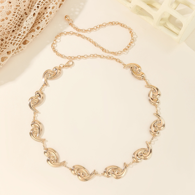 Lanac za pojas sa srcem – metal, unisex, svestran stil, izdanje jesen 2025