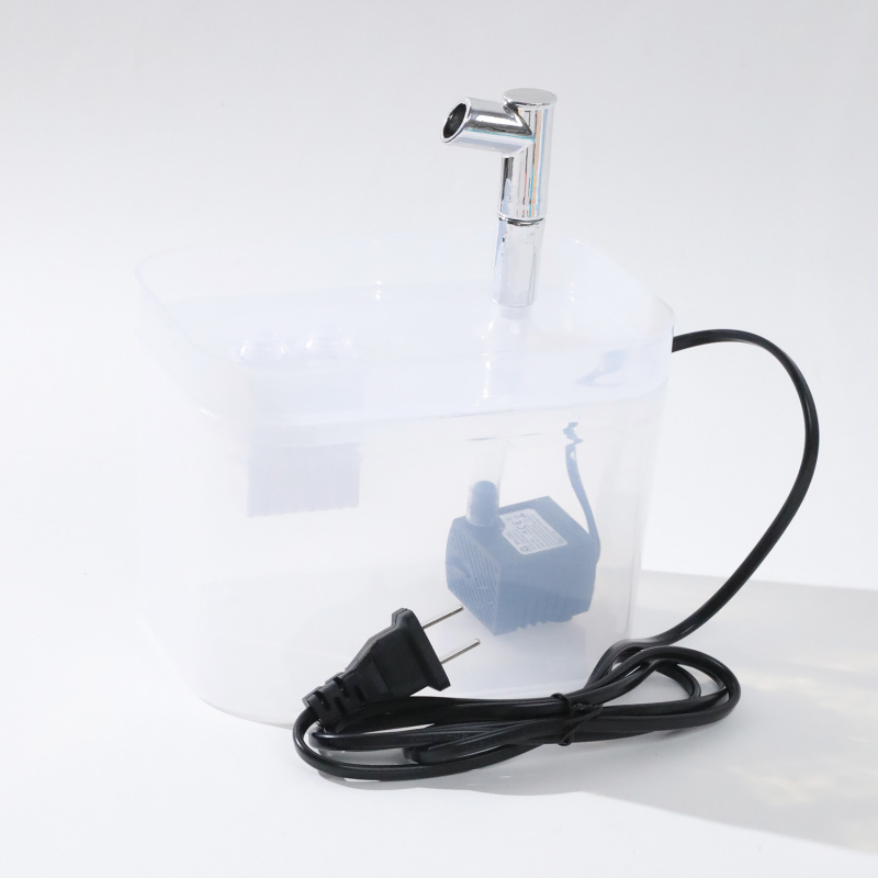 Dispenzer za vodu za kućne ljubimce, kapacitet 1.5 L, automatsko napajanje za mačke, tih cirkulirajući vodeni tok, PP materijal