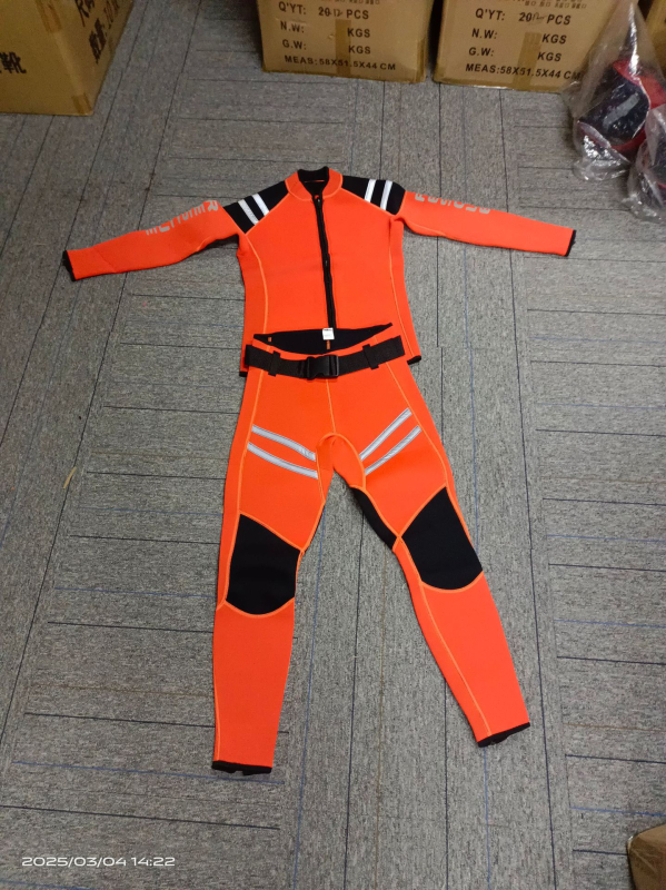 Prsluk za spašavanje pri raftingu — marka Hna, model Water rescue rafting life jacket, prilagođavanje dostupno