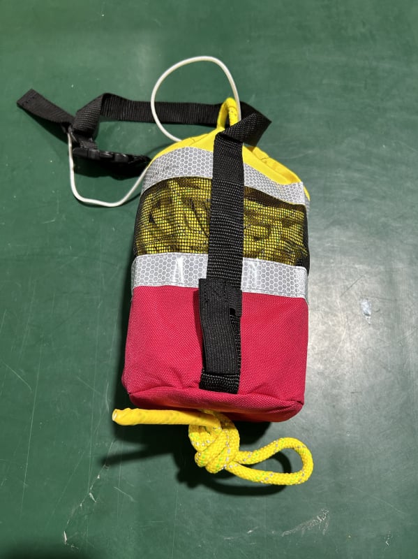 Prsluk za spašavanje pri raftingu — marka Hna, model Water rescue rafting life jacket, prilagođavanje dostupno