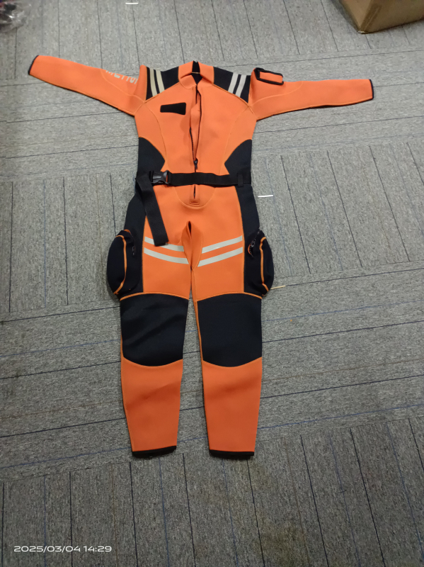 Prsluk za spašavanje pri raftingu — marka Hna, model Water rescue rafting life jacket, prilagođavanje dostupno