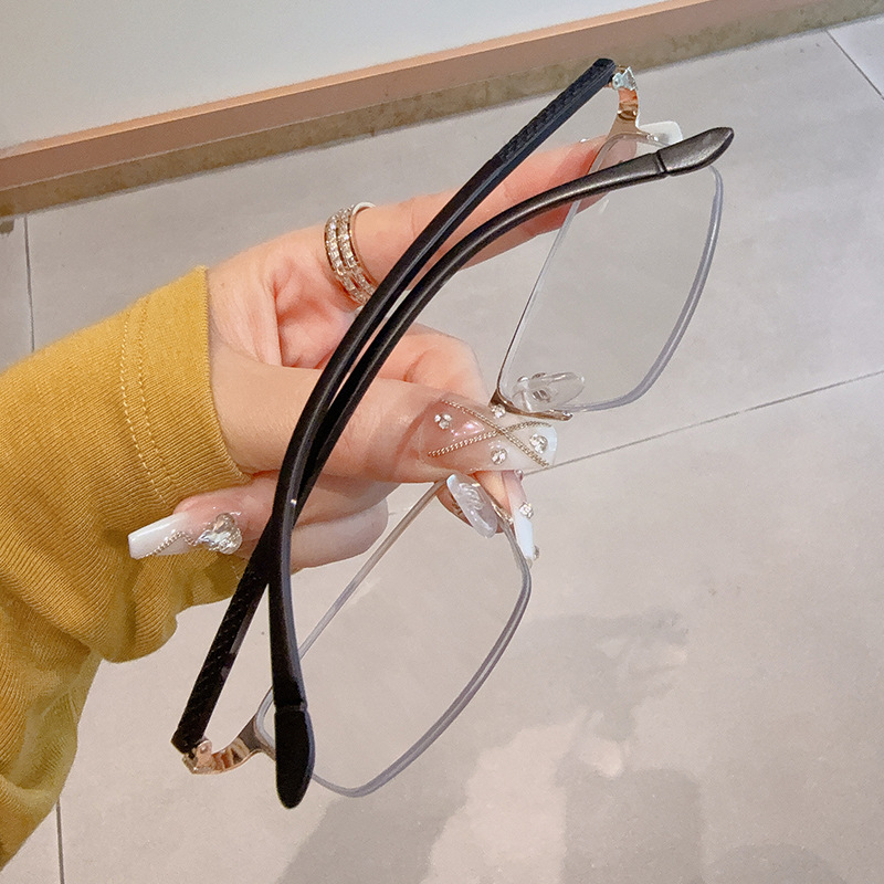 Ochelari de lectură cu lentile progresive multi-focale, lentile fotokromice și protecție împotriva luminii albastre, protecție UV