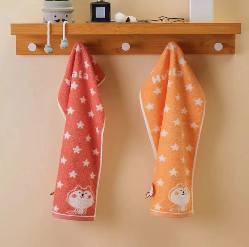 Dječji ručnik za bebe s jacquard dizajnom mačjeg lica, 100% pamuk, izvezeni uzorak i jacquard tkanina, 50–80 g