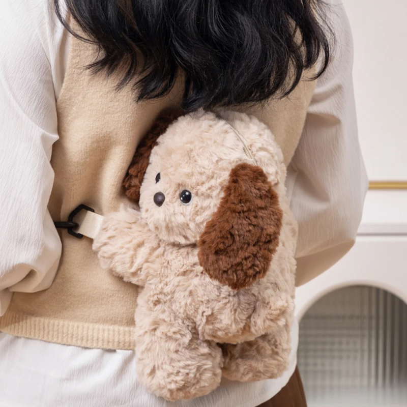 Plišani psić ruksak s iskrivljenim vratom, kratka pliš, PP vata punjenje, za uzrast 7–14