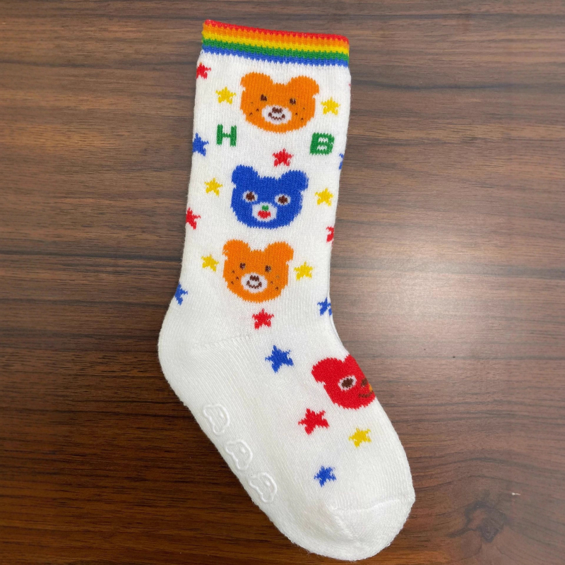 Gyerekeknek pamut zoknik, vastagodott, középmagos szárú, karikatúra mintával, melegek télen