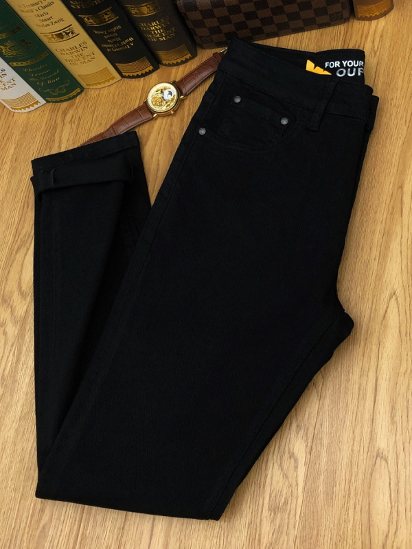 Muške traperice ravnog kroja, srednji pojas, zip, pet džepova, gradski stil