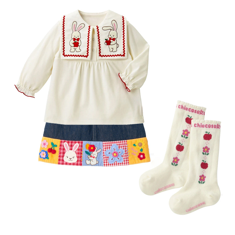 Gyerekeknek készült zokni Cartoon hímzéssel, pamut, hosszú cső, lélegző, 95% pamut, 3–8 éveseknek