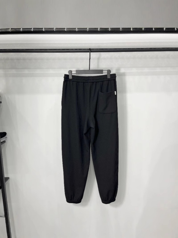 Sportos casual nadrág középmagasságú derékkal, tapered szabású, rugalmas anyag, 55% poliészter, tavasz 2025, férfiaknak (55% poliészter; rugalmas anyag; középmagasságú derék; tapered szabás)