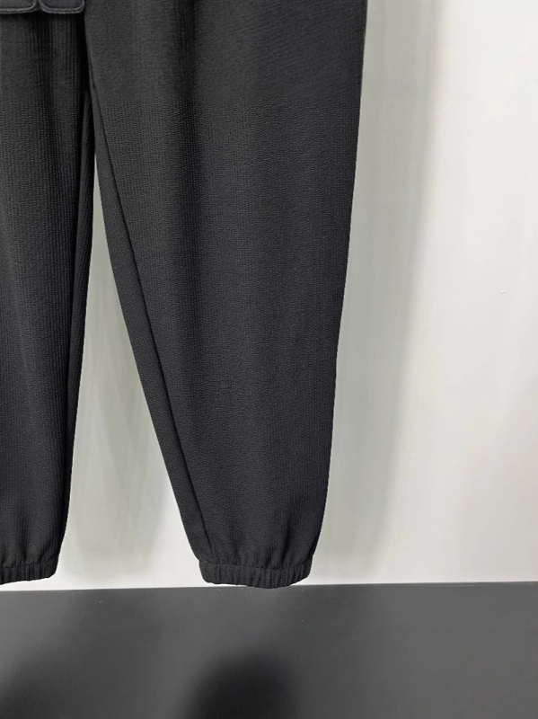 Sportos casual nadrág középmagasságú derékkal, tapered szabású, rugalmas anyag, 55% poliészter, tavasz 2025, férfiaknak (55% poliészter; rugalmas anyag; középmagasságú derék; tapered szabás)