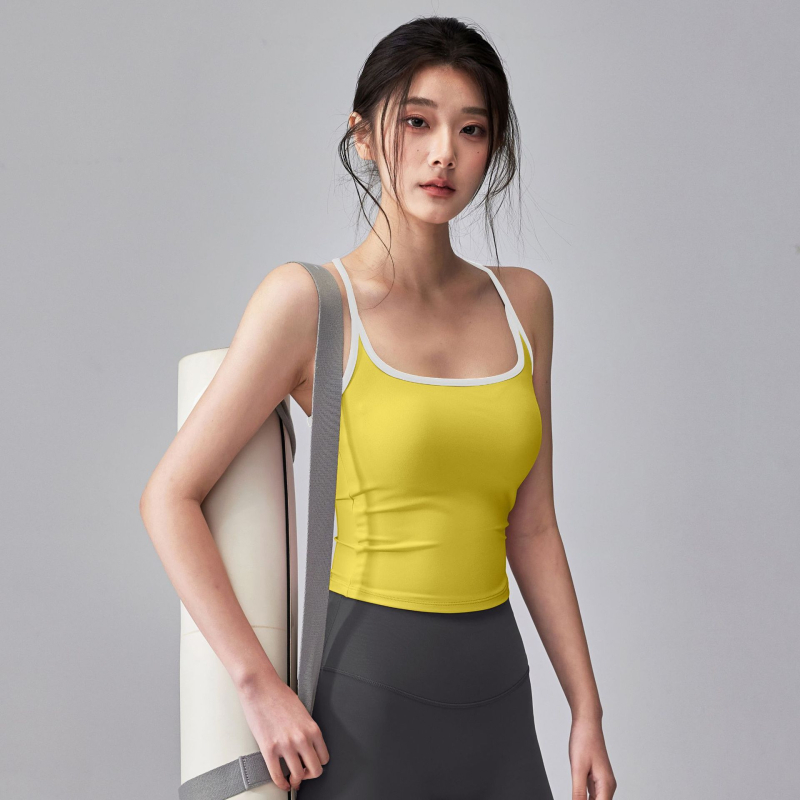 Joga top s ugrađenom jastučićem za prsa, najlon/elastan 80/20, odvlači vlagu, prozračan, brzo sušenje, tanke naramenice