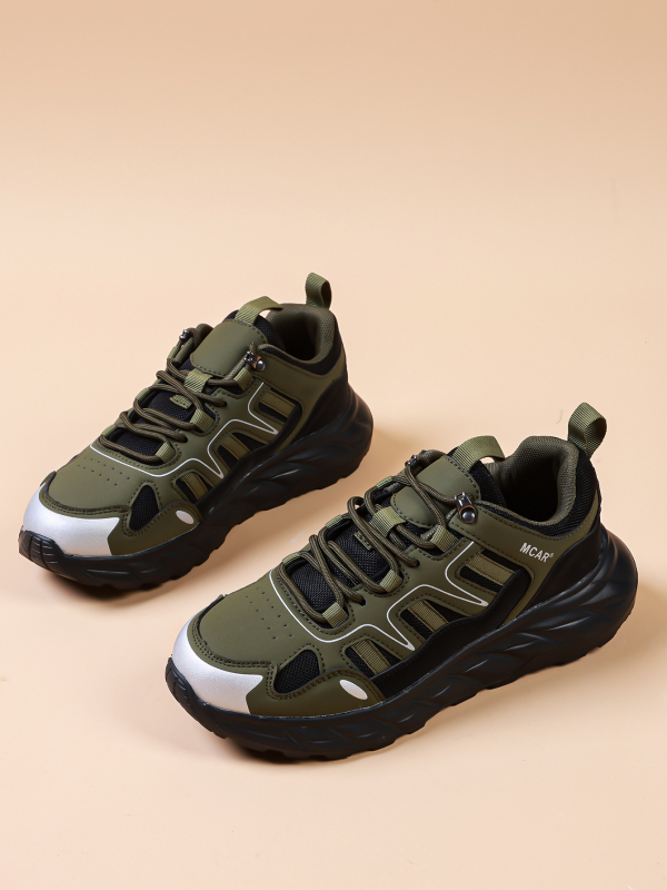 Pantofi de drumeție - șiret frontal, căptușeală din plasă, partea superioară din piele sintetică, talpă intermediară PU, talpă MD