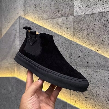 Férfi velúr magas szárú Chelsea csizma textil béléssel, gumitalppal, PU talpabetéttel, középmagas szár, melegen tart