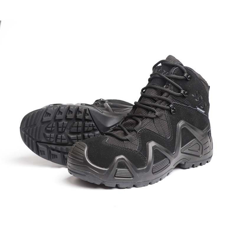 Ghete de alpinism - Şireturi frontale, Impermeabile, Talie medie, Partea superioară din piele de vițel, Talpă din cauciuc rezistentă la uzură