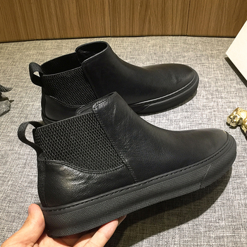 Muške Chelsea čizme od prave kože, bez vezivanja, okrugli vrh, gumena potplata, srednja visina pete 3–5 cm