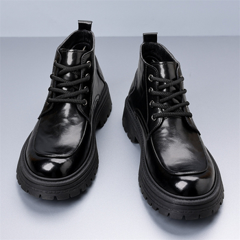 Muške Chelsea čizme srednjeg kroja, tople za zimu, gornji dio od reciklirane kože, gumena potplata, pamučna podstava