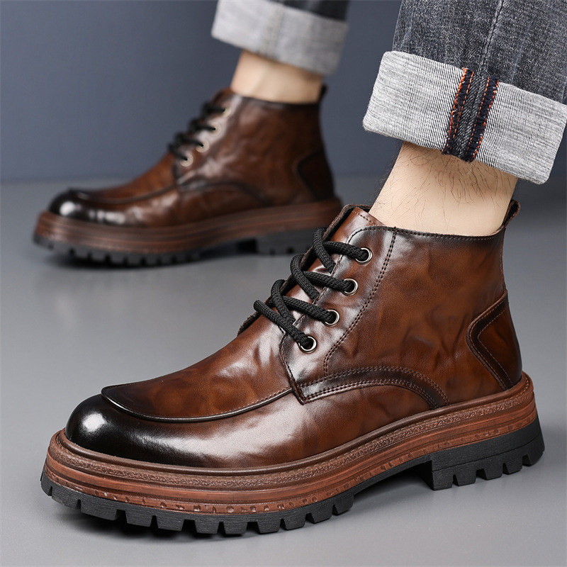 Muške Chelsea čizme srednjeg kroja, tople za zimu, gornji dio od reciklirane kože, gumena potplata, pamučna podstava