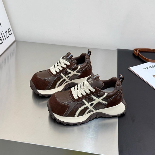 Adidași pentru femei cu căptușeală din fleece, talpă din cauciuc groasă, înălțime înaltă, închidere cu șiret în față, partea superioară din piele sintetică