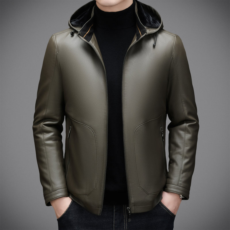 Muška kožna jakna od ovčje kože s kapuljačom, podstavljena perjem i flisom – zima 2025