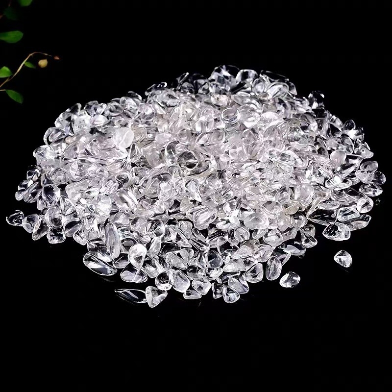 Kristalni grubi kamen – energetski kamen za bogatstvo i uređenje Budinog krajolika