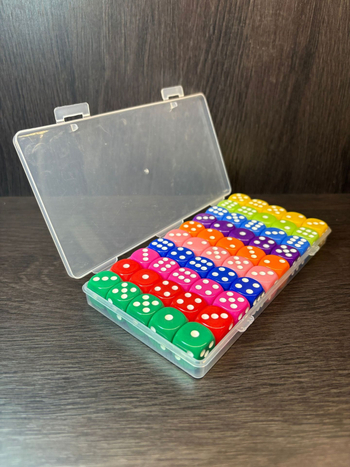 Kockák - akril, lekerekített sarkok, más alakú, 500 darabos doboz, testreszabás elérhető