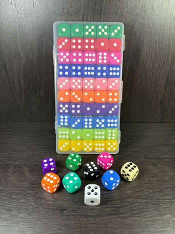 Kockák - akril, lekerekített sarkok, más alakú, 500 darabos doboz, testreszabás elérhető