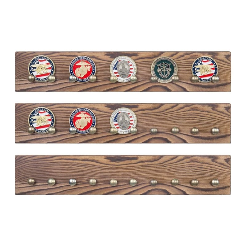 Držač za novčiće i izložak kasino čipova od borovine, moderni stil