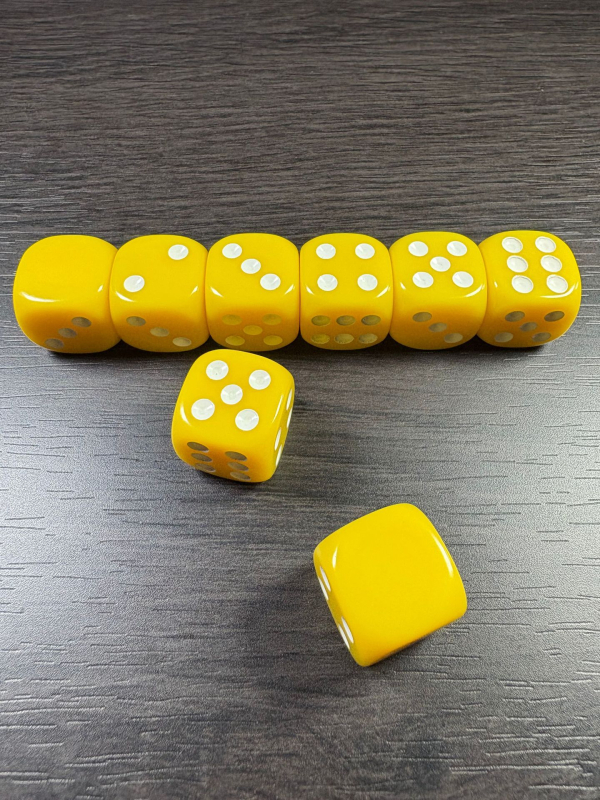 Akrilne kockice s zaobljenim kutovima (Materijal: akril; Brend: Great dice; Pakiranje: 500 komada; Prilagodba dostupna)